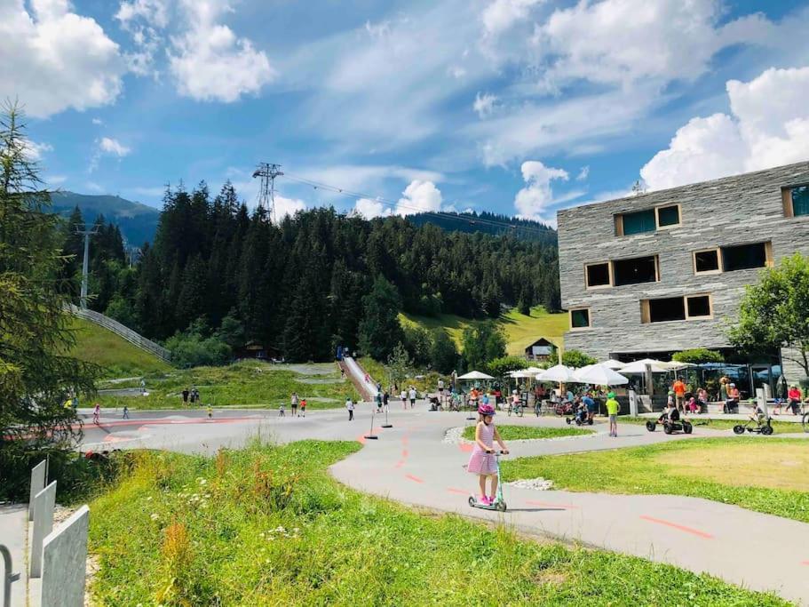 Modern Laax Apt, Swimming Pools, Wellness & Tennis 외부 사진